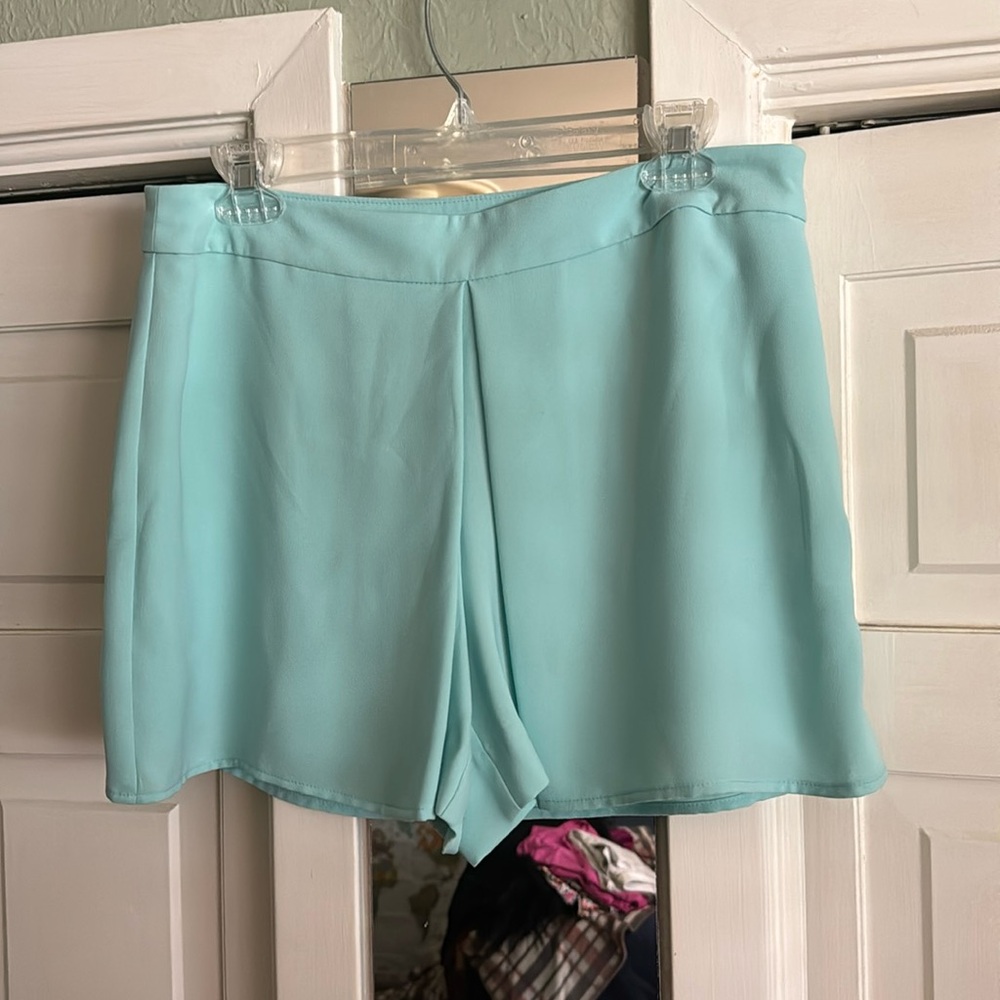 Trina Turk Skort style shorts